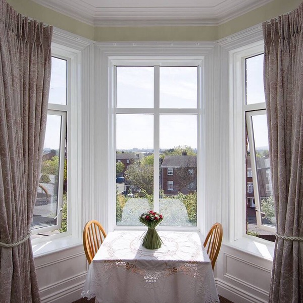 Studio with a view over Dublin, walking distance to city & Dublin Zoo 10 min