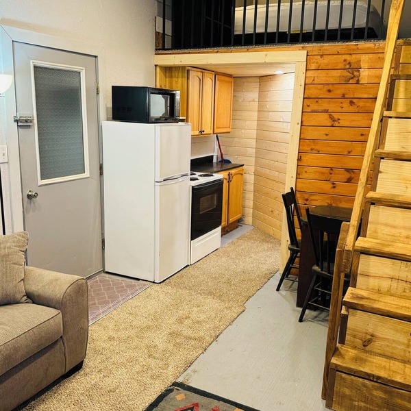 Studio with Attached Heated Garage