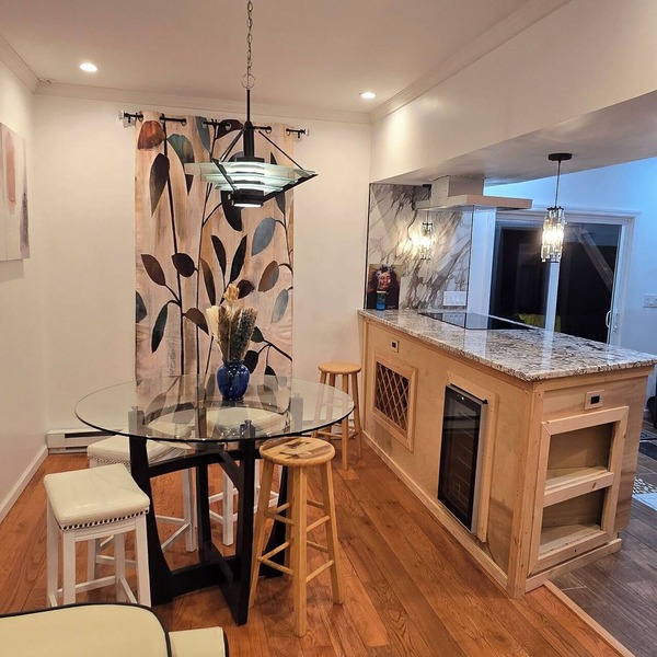 Stunning 5-bedroom house with AC/Heat in charming Poughkeepsie NY