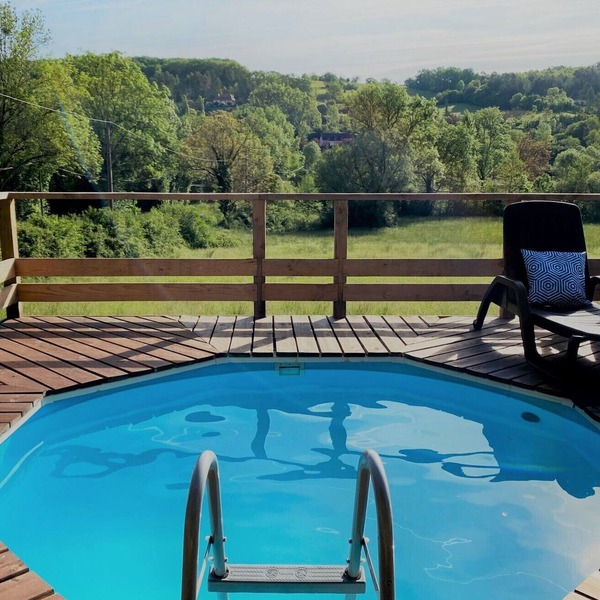 Stunning Barn Conversion with PRIVATE POOL!