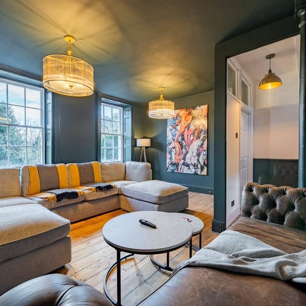 Stunning Bath Home Sleeps 12 Ideal for Hen Stags