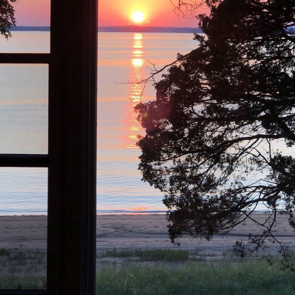 Stunning Bayfront Views