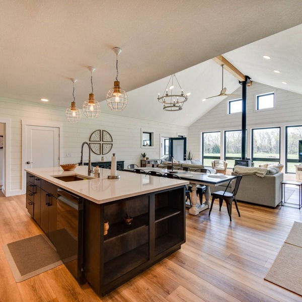 Stunning Chesapeake Bay Farmhouse w/Dock & Kayaks