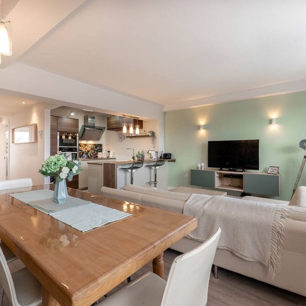 Stunning Clifton flat in amazing central location