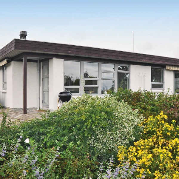 Stunning home in Nyborg with WiFi
