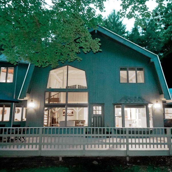 Stunning Modern Barn minutes from Woodstock 21N-195