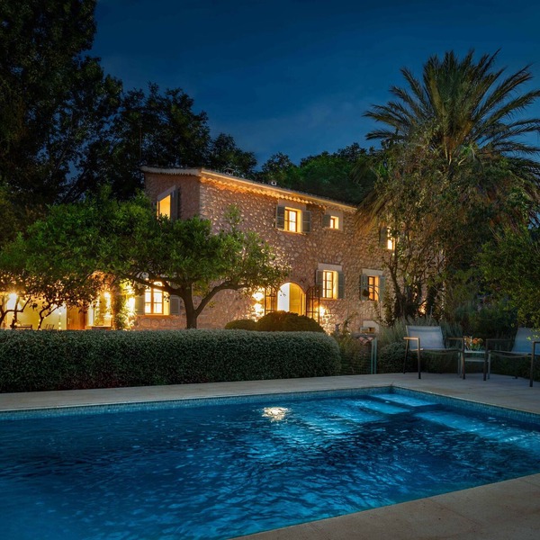 Stunning, recently restored luxury 1730 Finca, Pool, Orchard, Mountain views, Wi