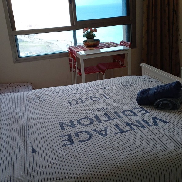 stunning studio on the ocean