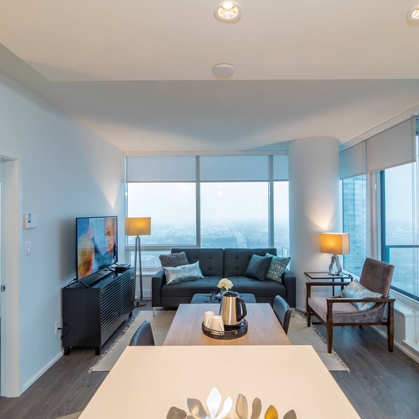 Stunning View Luxury 2BR+Den Condo in Burnaby