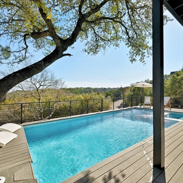 Stunning View Villa with a Pool & Basketball court