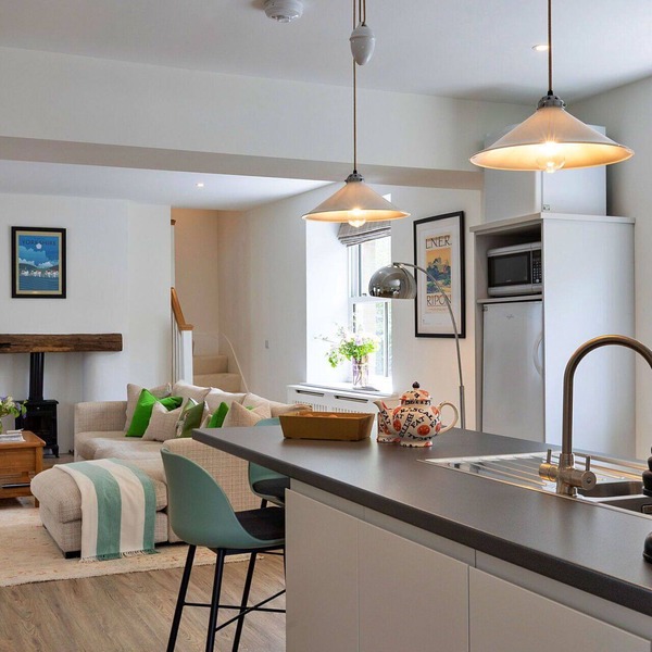 Stunning villa for 2 guests with WIFI, balcony and pets allowed