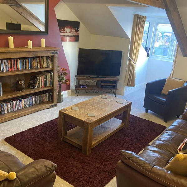 Stunning Whitby Penthouse Apartment with Abbey View