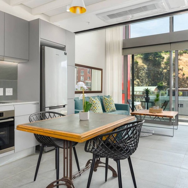 Stylish 1bed Secure Mountain Views