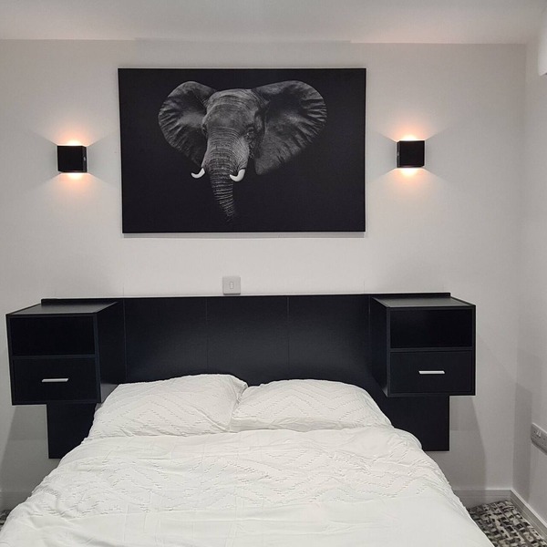 Stylish contemporary studio apartment in the heart of Yate Bristol