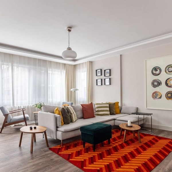 Stylish Flat with Balcony 4 min to Bagdat Avenue
