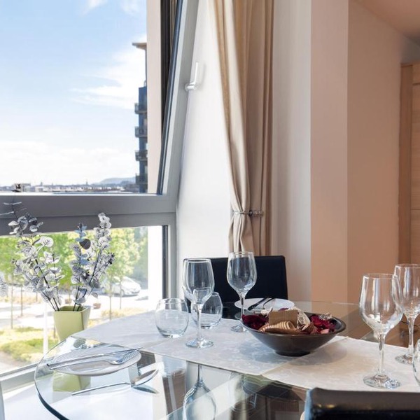 Stylish Garden View Apartment