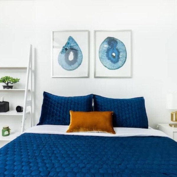 Stylish & Modern Studio in Phoenix ~ QueenBed