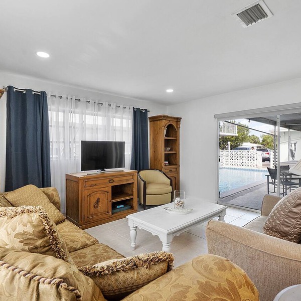 Stylish Poolside 2-Bed, 2-Bath Unit with Private Yard at Pompano Beach Pointe