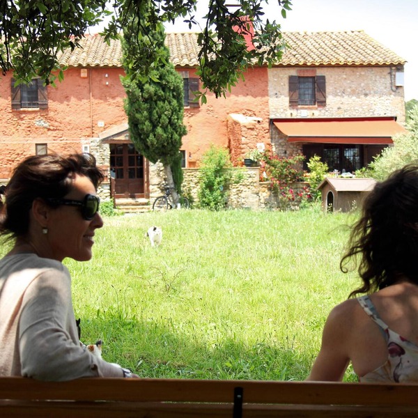 Stylish, very spacious farmhouse with all the comforts for 17+ people