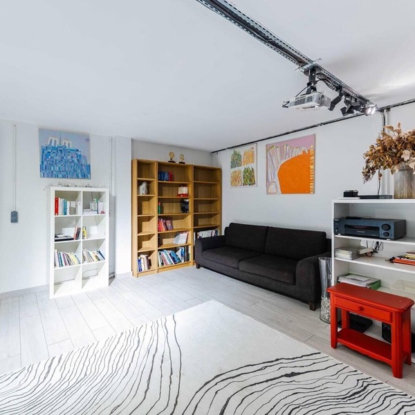 Sublime 250m² architect-designed villa on the outskirts of Paris