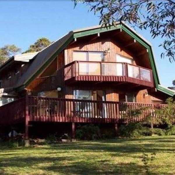 Sublime Cedar Lodge - Cedar Glass Lodge, 5 Bedroom, 2 Bathroom, Spa Bath, Large Group, Accessible