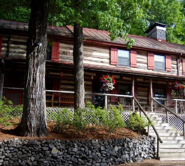 Sugar Tree Inn