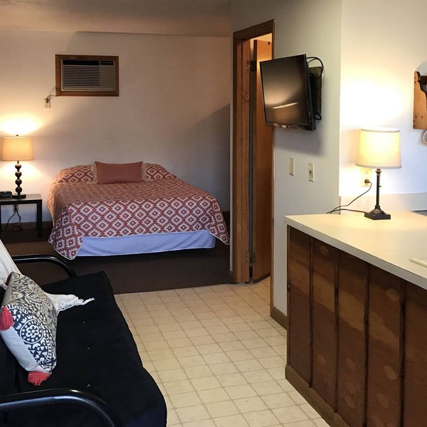 Suite 2, Small at Buffalo Norfork Lake Ozark Mountain Lodge