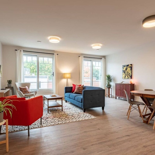 Suite 203 - 470 Main