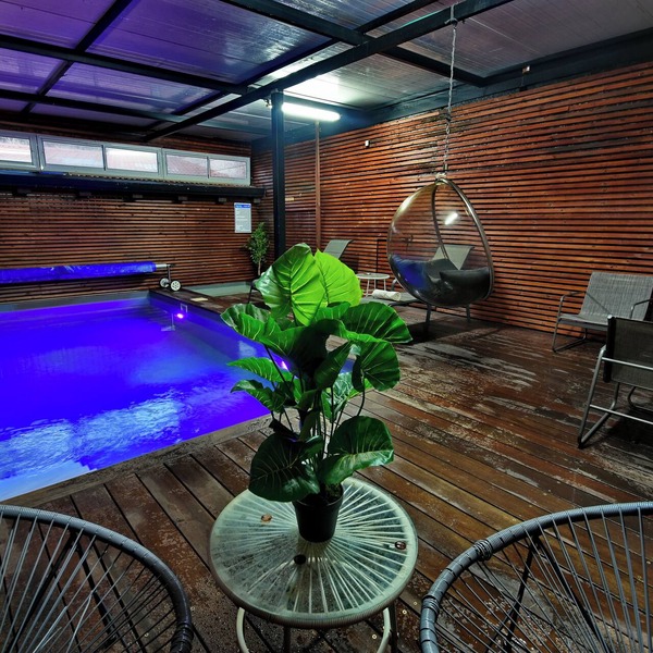Suite with a private warmed pool