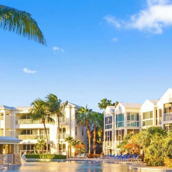 Summer Dates Open Spacious 4BR/3BA Mariner's Club Retreat w pools & pickleball