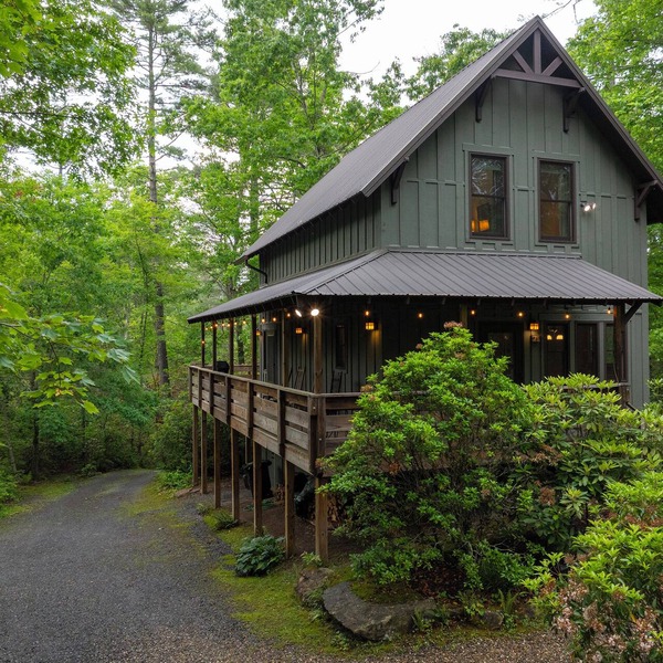 Summer Haven - Your Adventure Retreat near Dupont and Pisgah National Forests