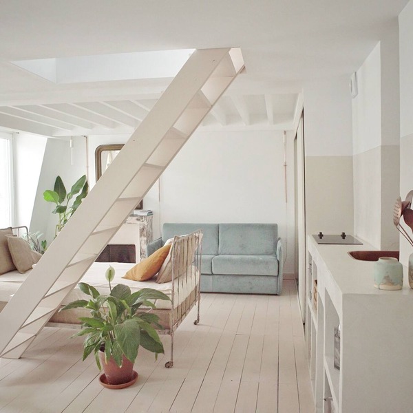 Summer light: architect’s nest between rooftops