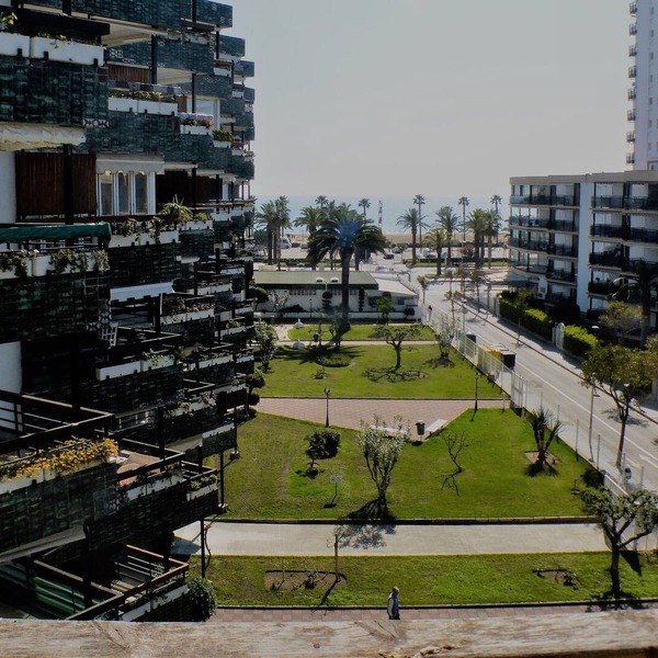 SunAndBed Formentor, Expectacular Suitable centrode in Salou, overlooking the sea.