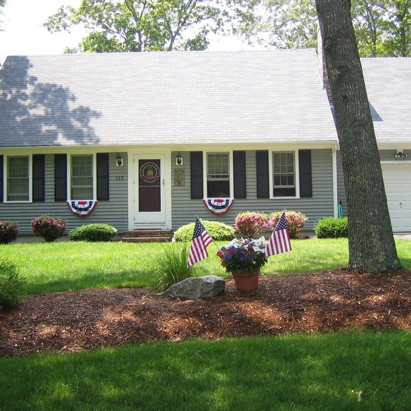 Sunny Cape w/Private Pool, Steps to Association Lake
