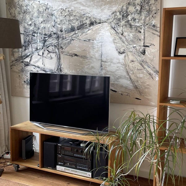 Sunny, Charming 2 Bedroom Apartment Walking Distance to the Canals of Amsterdam