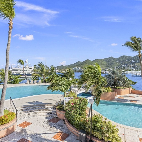 Sunny Days at Simpson Bay Yacht Club