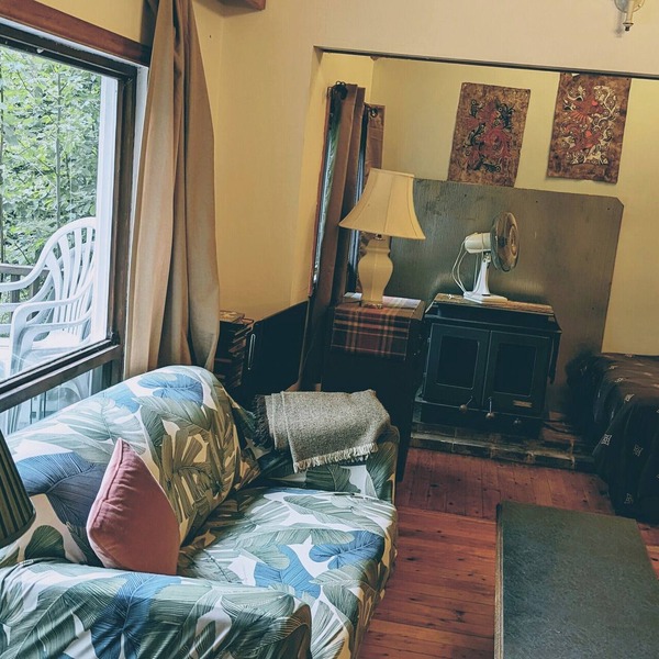 Sunny Lakefront 2 Bdrm Cabin by Huntsville