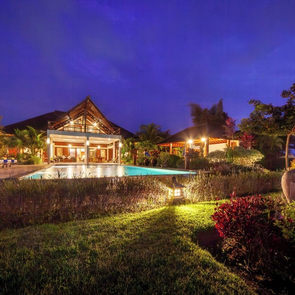 ☀Sunset☀ Beachfront Dreamvilla Lovina with pool