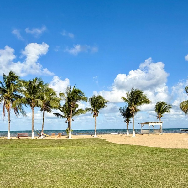 Sunshine Cabanas At Ocean View