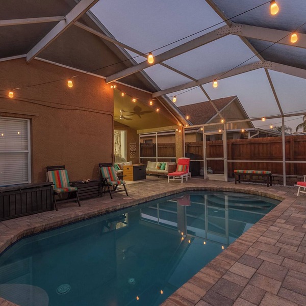 Sunshine Oasis, 4Bed/2Bath W/Private Heated Pool