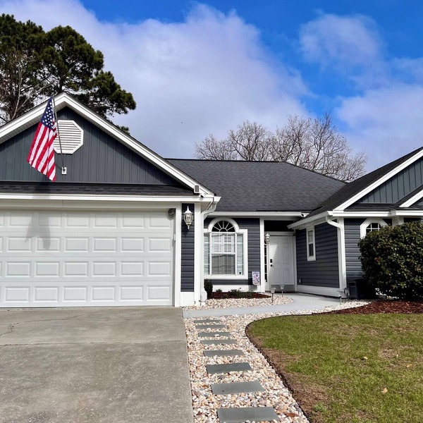 Super Clean Savannah Coastal Home 15 min from both Tybee Island and Downtown.