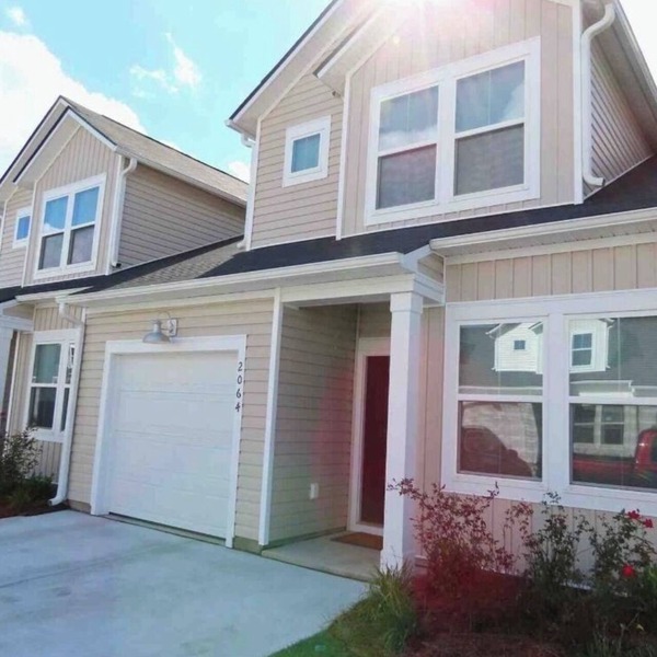Superb 3-bedroom townhome with AC in Myrtle Beach