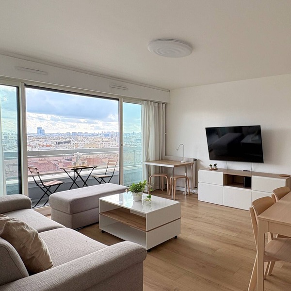Superb apartment with balcony Paris 20