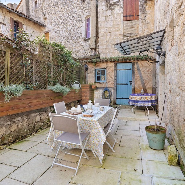 Superb Medieval Stone Villa in the Heart of Issigeac