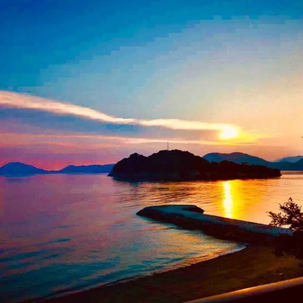 Superb view! Completely chartered villa by the sea. You can spend time completely privately with your loved ones! Villa Chillon