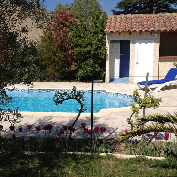 Superb villa, private pool, poolhouse, garden, quiet ideal family