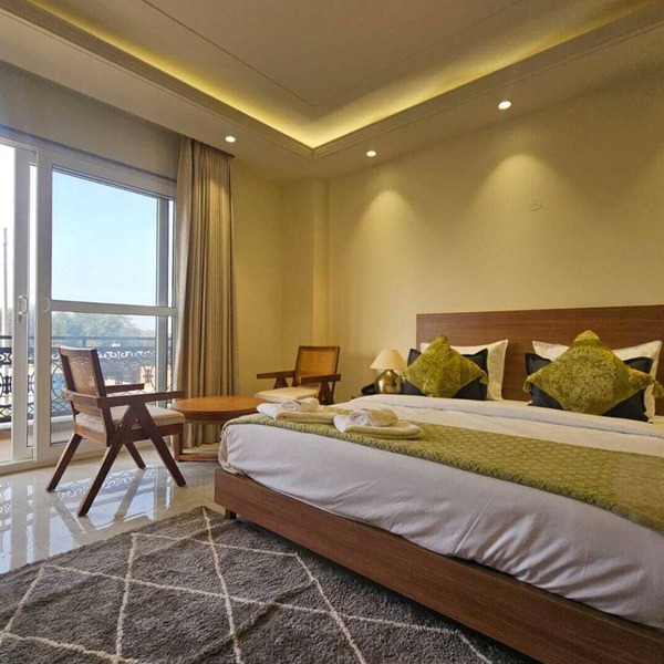 Superior Studio with Balcony & Kitchenette