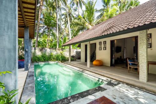 Surya Villa Manggis