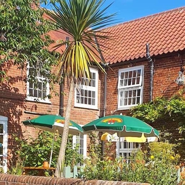 Sutton Staithe Hotel