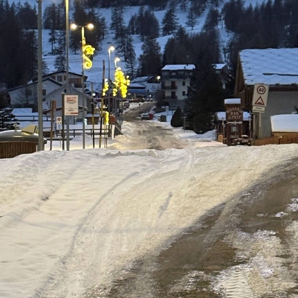 Sweet abode studio apartment sleeps 6 150mt from the ski lifts borgata